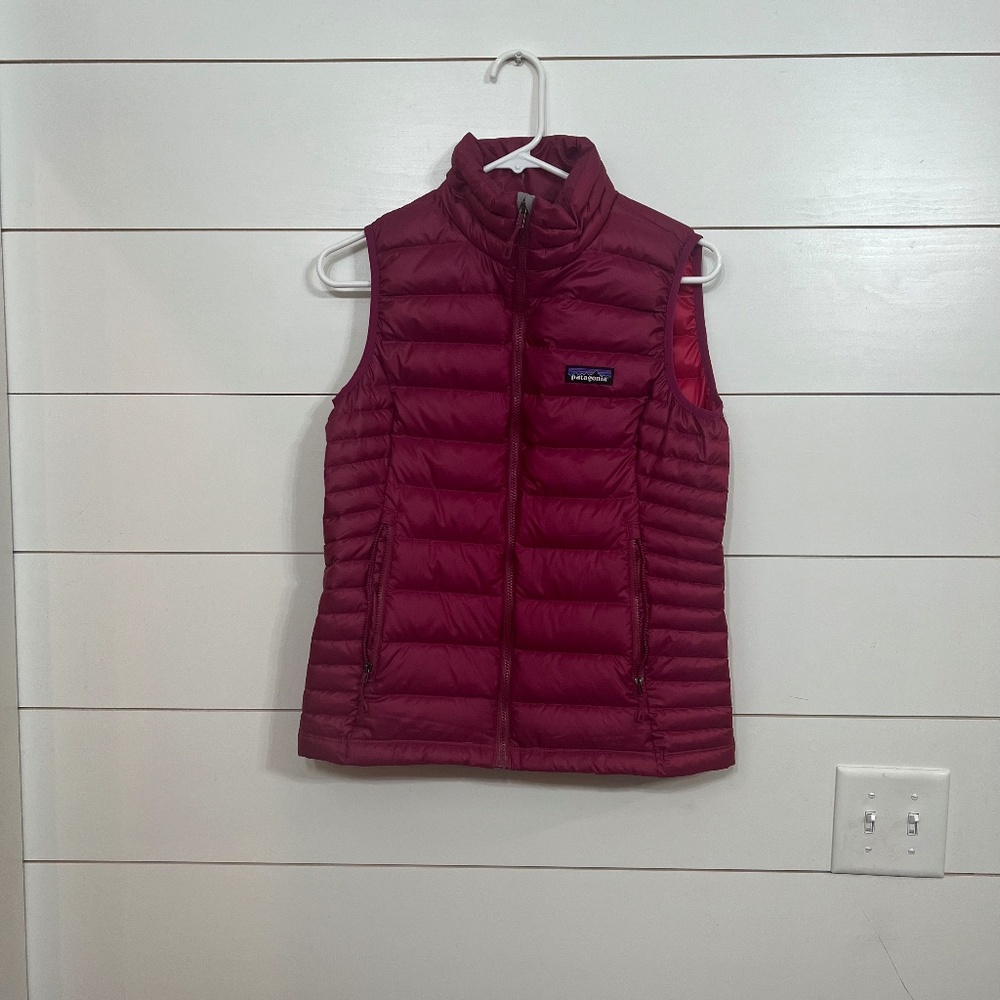 Patagonia down sweater vest, size small, magenta-pink